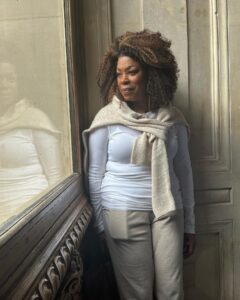 Actress Lorraine Toussaint HD Instagram Photos and Wallpapers June 2024