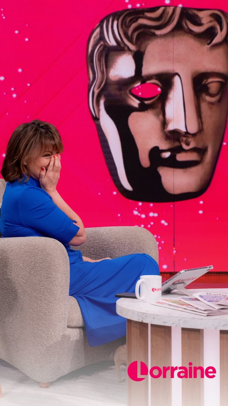 Lorraine Kelly Instagram - This morning @susannareid100 surprised @lorrainekellysmith live on air with the news that she will receive a @bafta Special Award to mark 40 years of broadcasting. 😍✨ To watch our Lorraine receive her award, tune in to the #BAFTA Television Awards on Sunday, 12 May 2024. 💕#Lorraine