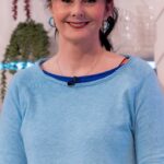 Lorraine Kelly Instagram - @marian_keyes has sold over 35 million books worldwide and is back with a new release, ‘My Favourite Mistake’. She joined #Lorraine to share how the inspiration behind ‘My Favourite Mistake’ came from a very personal place 💕📖