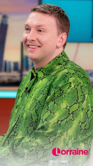 Lorraine Kelly Instagram - Joe Lycett explained why he is dressing up as Queen Elizabeth I to the BAFTAs all thanks to his aunties and why Natalie Cassidy might be joining him on the red carpet this Sunday... 😂 

#Lorraine #JoeLycett #NatalieCassidy