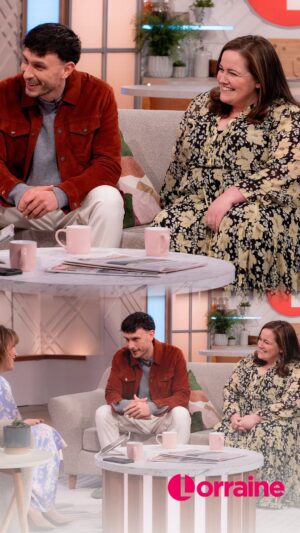 Lorraine Kelly Instagram - @mrrichardgadd always knew Jessica Gunning would play Martha in ‘Baby Reindeer’ 📺 #BabyReindeer 

Have you watched the Netflix smash hit yet?