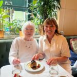 Lorraine Kelly Instagram - Mum continues to defy everything and everyone!! Took her for lunch in Glasgow and we had a lovely time. Even managed a wee walk. She is the very definition of indomitable !! So proud of her. #brave #love #courage #mum