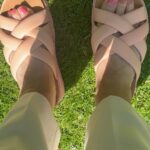 Lorraine Kelly Instagram - HAPPY FEET! @fitflop - perfect as sale for summer #comfort #comfortable #summersandals #sandals