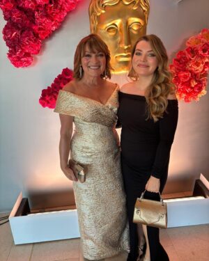 Lorraine Kelly Instagram - @sassiholford  I can’t thank you enough for this dress - you gave me much needed confidence - and made me feel so very special - love this photo of me and my beautiful daughter @rosiekellysmith xxx