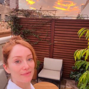 Lotte Verbeek Instagram - What a treat to stay at @casasagnierhotel in Barcelona ♥️ The newly opened hotel is themed after it’s architect #EnricSagnier and is oh so charming and luxurious 🫶🏻
From the breakfast and drinks in the library to the sauna and private terrace (with both sunrise and sunset visible✨), it was such a delight to call this our home for our Barcelona getaway 😊 
Gracias #hotelcasasagnier 💋