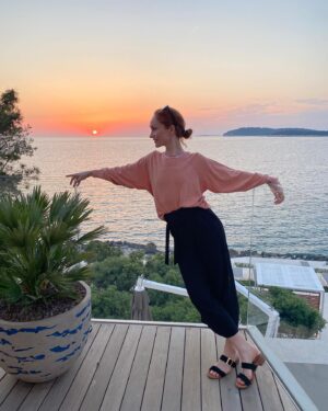 Lotte Verbeek Instagram - Smelling Sunset 🤩