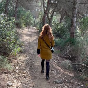 Lotte Verbeek Instagram - Today we decided rather than staying in the city, instead going to the highest top to admire Barcelona from up above. What a climb- and what a view!! 🤩 (great picknick lunch on the way with fresh tortillas 😋)