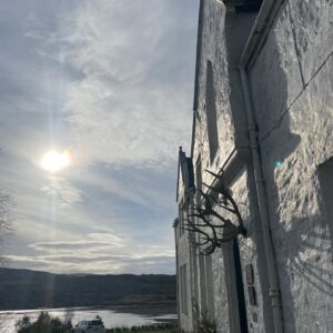 Lotte Verbeek Instagram - We had the most magical time at the enchanting @kinloch_lodge ✨ we ate and slept for days 😍 and bathed with a view on the loch 🏴󠁧󠁢󠁳󠁣󠁴󠁿 
Thank you Isabella and Kinloch family ♥️