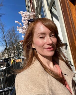 Lotte Verbeek Instagram - New hair ‘n flower blossoms 🌸 springs doing all the right things