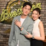 Louisa Mak Instagram - Happy World Pilots’ Day! 自從踏上人生新階段後，要同時兼顧飛行值勤及家庭責任，時間珍貴了，令我們更加重視規劃。 而飛行工作其中最重要一環就是OTP （On Time Performance)，當中包含如何安全、有效率地完成每趟飛行旅程。 工欲善其事，必先利其器，BREITLING Chronomat Automatic GMT 40 機械計時自動腕錶——東方表行特別版，獨特嘅土耳其藍色的錶面，配合追蹤第二時區的標誌性黃色 GMT 指針，有效幫助飛行人員即時了解兩地時差。 好的規劃之下，工作之餘就可以好好享受生活，多陪伴多旅行、創造更多美好回憶；與東方表行「TAKE YOUR TIME」的主題不謀而合，捉緊每個時機用心感受生活。 @breitling #chronomat #140years @OrientalWatchCompany @breitling_hk.queensroad_squad #Orientalwatchcompany #東方表行 #hkqueensroadboutique #worldpilotsday #aviator
