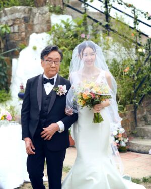 Louisa Mak Instagram - 我們攜手走更遠的路吧！ @keithshing_