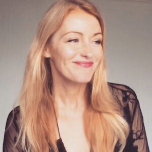 Louise Lombard Instagram - Morning☀️🥰💫

How’s everyone doing today ? 

#riseandshine #tuesdaythoughts 
#afterwecollidedmovie #afterwefellmovie #aftereverhappy #trishdaniels #afterfamily #afterfans #afternators #afterbts #awcbts #awcmovie #awc #after #awf #aeh #hessa #louiselombard