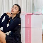 Louise Wong Instagram - 𝔗𝔥𝔞𝔫𝔨 𝔶𝔬𝔲💖🎀🦄 @gentlemonster @jennierubyjane #GENTLEMONSTER #JENTLESALON #GENTLEMONSTERXJENNIE