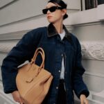 Louise Wong Instagram - 𝔊𝔢𝔱𝔱𝔦𝔫𝔤 𝔩𝔬𝔰𝔱 𝔦𝔫 𝔱𝔥𝔢 𝔠𝔦𝔱𝔶 𝔴𝔦𝔱𝔥 𝔪𝔶 𝔊𝔞𝔩𝔩𝔢𝔯𝔦𝔞 𝔅𝔞𝔤 .🏙️🤍 @prada #PradaGalleria
