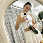 Louise Wong Instagram – Little moments 📸🐞❤️

#此人最近在努力燃燒生命和腦細胞
#喘息時間做的事都非常satisfy