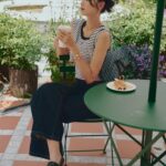 Louise Wong Instagram - Just hanging out with my stylish Denim Oblique handbag by my side.☕️🩵🫧☁️ @Dior #DiorFall24