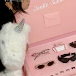 Louise Wong Instagram - 𝔗𝔥𝔞𝔫𝔨 𝔶𝔬𝔲💖🎀🦄 @gentlemonster @jennierubyjane #GENTLEMONSTER #JENTLESALON #GENTLEMONSTERXJENNIE