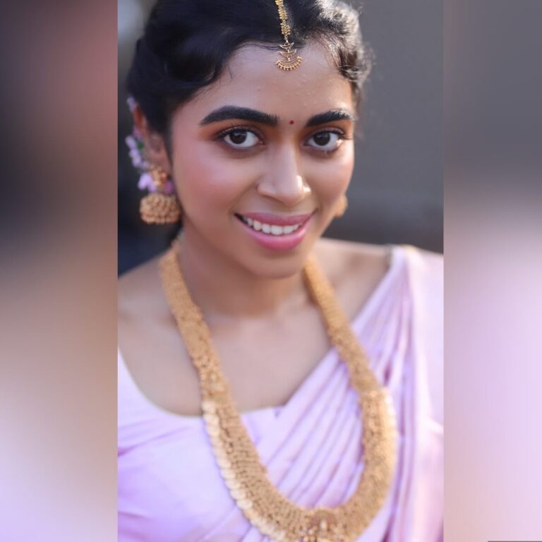 Actress Lovelyn Chandrasekhar HD Photos and Wallpapers June 2024