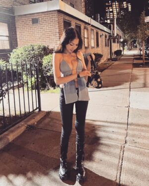 LuLu Lambros Instagram - 🃏