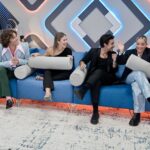 Lucía Gil Instagram - El programa de ayer fue 🤍 @duosincreibles_tve Oficialmente, @carlos_baute somos un dúo increíble y vamos a ponerle todas nuestras ganas y cariño cada Martes para que disfrutéis desde casa. No podía tener un compañero mejor😊 Fue bonito conocer a @flavio.oficial Un artistazo al que admiro mucho. Ojalá en otro momento podamos hacer algo juntos🥹🫶🏼 La magia acaba de empezar! Let’s go!!!!! 🤍⭐️⚡️