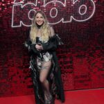 Lucía Gil Instagram - @premiosidolo 2024✨ Vivirlo con ellos lo mejor🤍 👗 @malne_official FLIPO! 💆🏼‍♀️ @belencasado_ @lorealpro