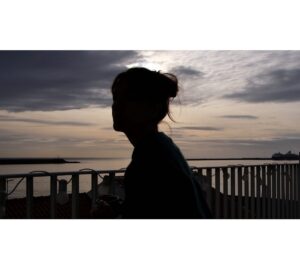Lúcia Moniz Instagram - #sunriseandsilhouettes #nofilterwhatsoever #memyselfandcoffee #ummarimensoàminhafrente