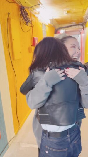 Lucie Bernardoni Instagram - Les « schaffoni’s sisters » bientôt dans votre ville si ça continue ! 
@marleneschaff 😂