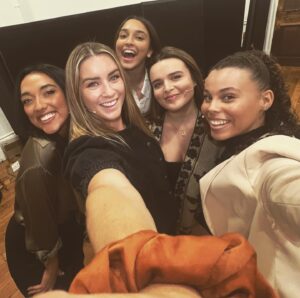 Lucie Jones Instagram - The “grown up girls” of @1330musical 😍
