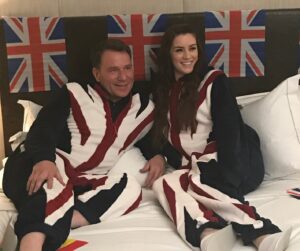 Lucie Jones Instagram - How was this 7 years ago? SEVEN! @eurovision @bbceurovision 

1- @manelnmusic ♥️ 
2- 12 points 🇦🇺 
3- @grahnort ♥️ 
4- @tvsrichardarnold 🇬🇧 
5- @kenbrucepopmaster 👑 
6- legends 🎤 
7- @melgiedroyc 🤩♥️😇
8- BTS 🎥 
9- Early in my @realscottmills love story 😻
10- legends on top building in BEAUT Ukraine 🇺🇦