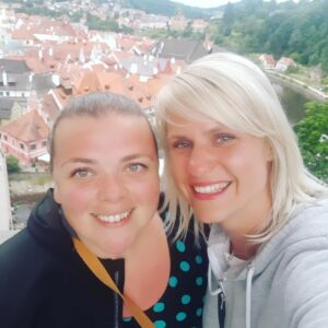 Lucie Polišenská Instagram - @svatbyprema A dneska tu máme jeden fotoromán z minulého týdne 🤪 jmenuje se "jak jsme jeli na vodu ". Bylo to opět krásné a očistné. S mojí letitou kamarádkou Markétkou je vždy o zábavu postaráno. Myslím,že jde vidět, jak jsme den ode dne čerstvější😂😂😂