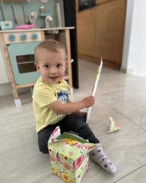 Lucie Šafářová Instagram - #2 roky plné radosti s tebou! Všechno nejlepší Oliverku! 🥳🎂❤️ Ať jsi pořád takové naše sluníčko! 
#oslava #2 #Oliver 

Happy birthday to our little boy! 🥳🎂❤️
 #Oliver #2 #birthday