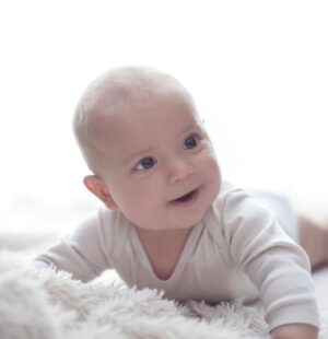 Lucie Šafářová Instagram - Největší pohodář a smíšek! Nechápu, že už je to rok, co jsi k nám do rodiny přišel. Děkuji za každý den s tebou! ❤️🥳🎂#1 #birthday #olik @tomasplekanec