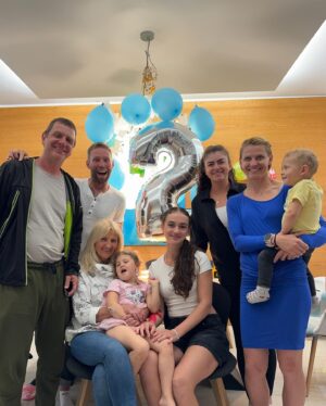 Lucie Šafářová Instagram - #2 roky plné radosti s tebou! Všechno nejlepší Oliverku! 🥳🎂❤️ Ať jsi pořád takové naše sluníčko! 
#oslava #2 #Oliver 

Happy birthday to our little boy! 🥳🎂❤️
 #Oliver #2 #birthday