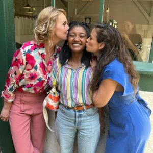 Lucie Lucas Instagram - La famille Clem vous souhaite un très bon week-end et une belle fin de vacances avant de se retrouver lundi prochain à 21h10 sur @tf1 et @mytf1_off pour nos deux épisodes de retrouvailles 🥰🫶✨

#clem #retrouvailles #verysoon #serie #tf1 #mytf1 #famille #ensemble #amour 

@clem_tf1
