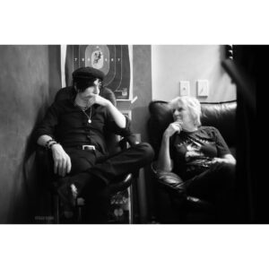 Lucinda Williams Instagram - Wishing a very happy birthday to my dear friend, close collaborator & amazing artist @jesse_malin 🥳

📸 by @lithophyte
