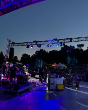 Lucinda Williams Instagram - We kicked off the tour last night in Plymouth, Minnesota 🤘 Omaha, you’re next! See you tonight!