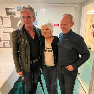 Lucinda Williams Instagram - In November 2022, our good friends @waynekramerofficial and @sextonplace sat in with us for a few songs aboard the Outlaw Country Cruise. Wayne was a talented musician, loving friend and all around great guy. He will be missed 🕊️