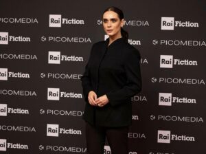 Lucrezia Guidone Instagram - I primi sei episodi di MF4 arrivano 
su @raiplay_official il 1 fabbraio e dal
14 febbraio ci vediamo su @instarai2 🤍🤍🤍

Look @giorgioarmani 

Make up and hair @fulviatellone 
@simonebelliagency 

#mf4 #marefuori4