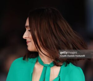 Lucrezia Guidone Instagram - È stata un’emozione indescrivibile 🫶🏻 

@romacinemafest 
@picomedia.official 

🤍

Grazie sempre ai miei angeli @ludovicaguidoneliberati e @giannichiffi @volver.actor 

@consuelo.deandreis 

@lapalumbocomunicazione 🤍

@wannabemgmt 

Look @maisonvalentino 
@damianiofficial 

Makeup @armanibeauty 🤍 #armanibeauty #makeup
@chiaracorsaletti 
Hair @cotrilspa 🤍
@domenicaricciardi 
 
#marefuori #marefuori4