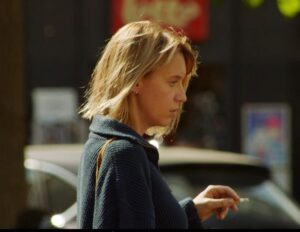 Ludivine Sagnier Instagram - Les errances d’Alice, dans La Ruche de @christopheh @frakas.productions hier au  @filmfestgent avec @so.bre @mara_taquin @b_dvchlle @skipselectrostreet @overathvincent 🐝