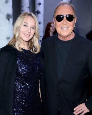 Ludivine Sagnier Instagram - Thank you so much @michaelkors for having me. Great show. Great brand. Great team 💙