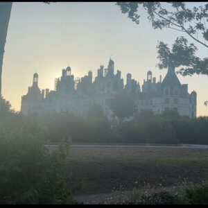 Ludivine Sagnier Instagram - Goodbye Chambord
Clap de fin pour @theserpentqueen 
I will miss you a lot guys
Diane de P.