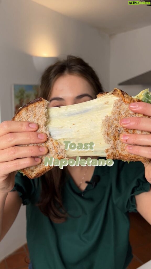 Ludovica Gargari Instagram - e se ti dico Provola, scarola e limone ?! 🍋 🥗 🥪😍 #toast #toastgurmet #ricettefacili #ricetteveloci