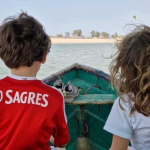 Luísa Sobral Instagram - "Porquê o Senegal?" Foi a pergunta que mais nos fizeram quando marcámos a nossa viagem de família. Diziam-nos que era só lixo e nada seguro. 
Acho que este vídeo responde à pergunta.

Ps- Senti-me sempre MUITO segura 😊