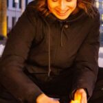 Luisa Neubauer Instagram - Ich hab geträumt von einem Land in dem für immer Liebe ist. #ZusammenGegenRechts