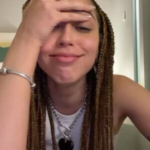 Luisa Rubino Instagram - modo random modo trenzas modo freestyle bb 🍒