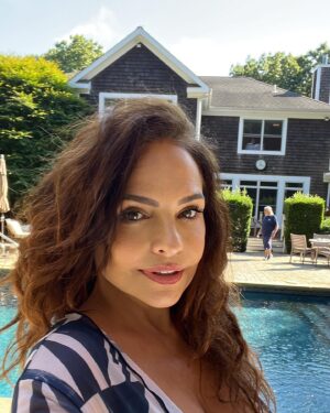 Luiza Tomé Instagram - Uma linda semana com muita paz, amor e saúde .
.
Saudades desse lugar incrível #easthampton , casa do meu querido amigo @joaodematosnyc .
.
#ferias 
.
#newyork 
.
#hamptons 
.
#amigos 
.
Jura que tem que voltar das férias?!? 🤣😩🤣🙏😘☀️☀️☀️