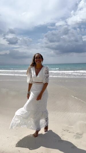 Luján Argüelles Instagram - Como vamos a extrañar esta playa !!!! Final @vayavacacionestv en @mediasetcom @looks_vayavacacioneslujan