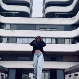 Luna Ginestet Instagram - Not an echo 🖤
.
.
.
.
.
 #60sarchitecture #denim #reels #outfit #aesthetics