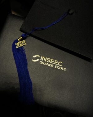 Luna Ginestet Instagram - C’est fait ! 🎓✨ #NextChapter